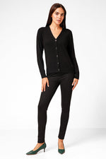 קרדיגן בייסיק מחשוף וי בצבע שחור - MASHBIR//365