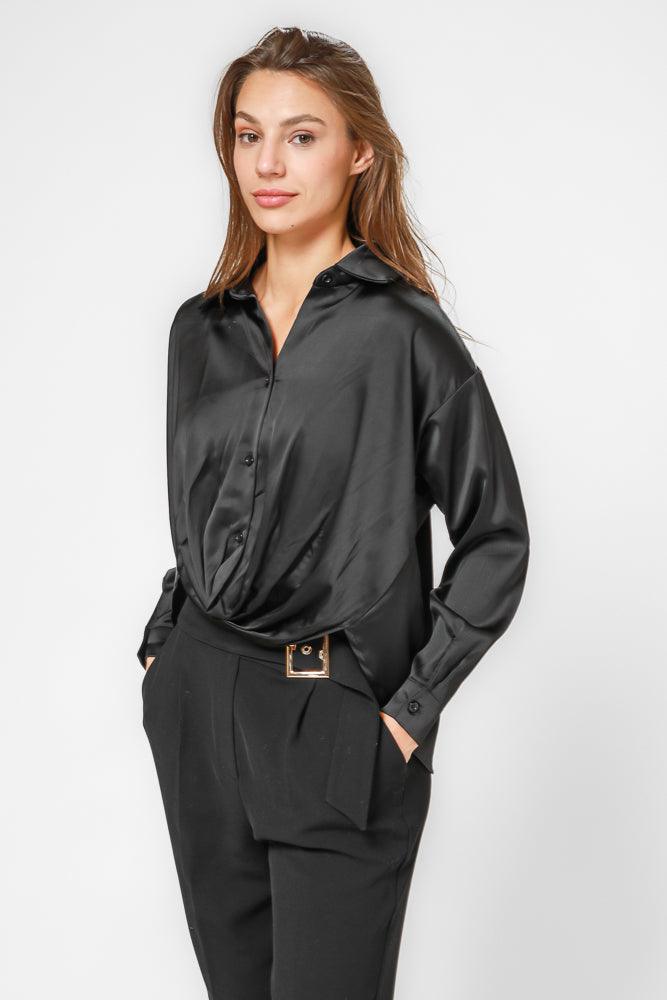 מכופתרת עם קפל בצבע שחור - MASHBIR//365