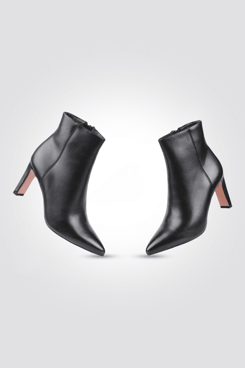 מגפוני עקב לנשים בצבע שחור - MASHBIR//365