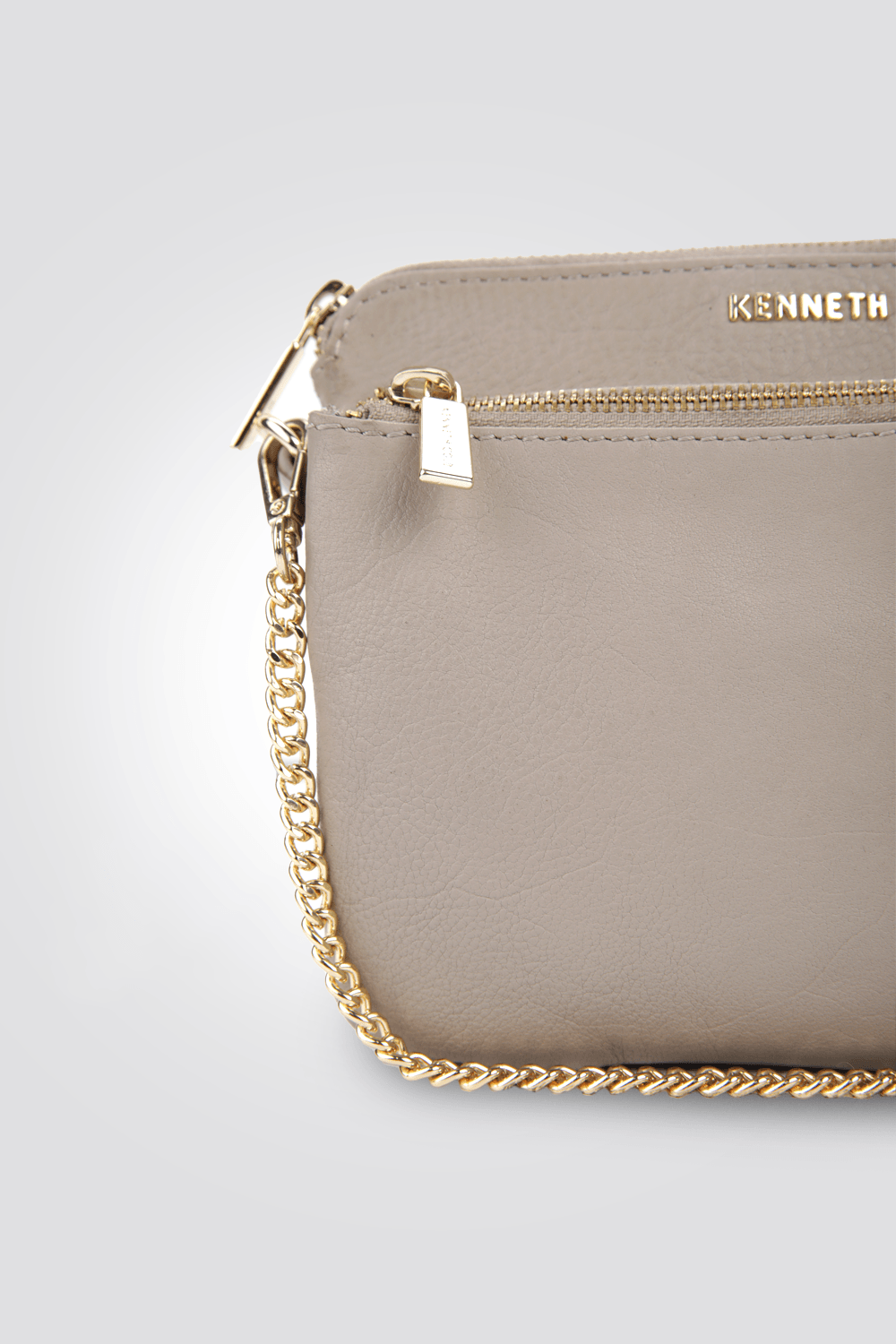 תיק עור קרוס עם רוכסן קדמי בצבע בז' - MASHBIR//365