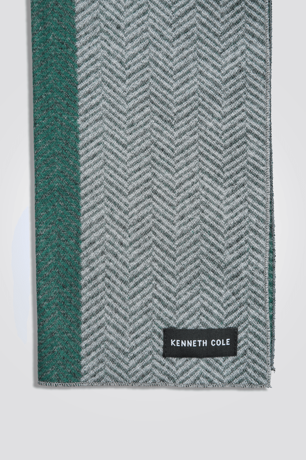 צעיף בצבע ירוק ואפור - MASHBIR//365