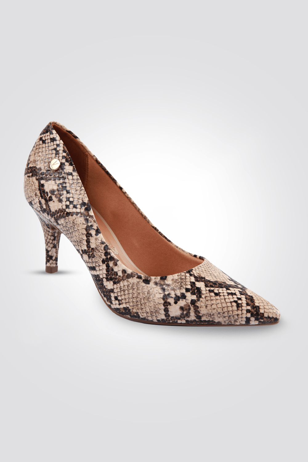 נעל עקב שפיץ בצבע בז' מנוחש - MASHBIR//365