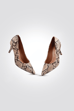 נעל עקב שפיץ בצבע בז' מנוחש - MASHBIR//365