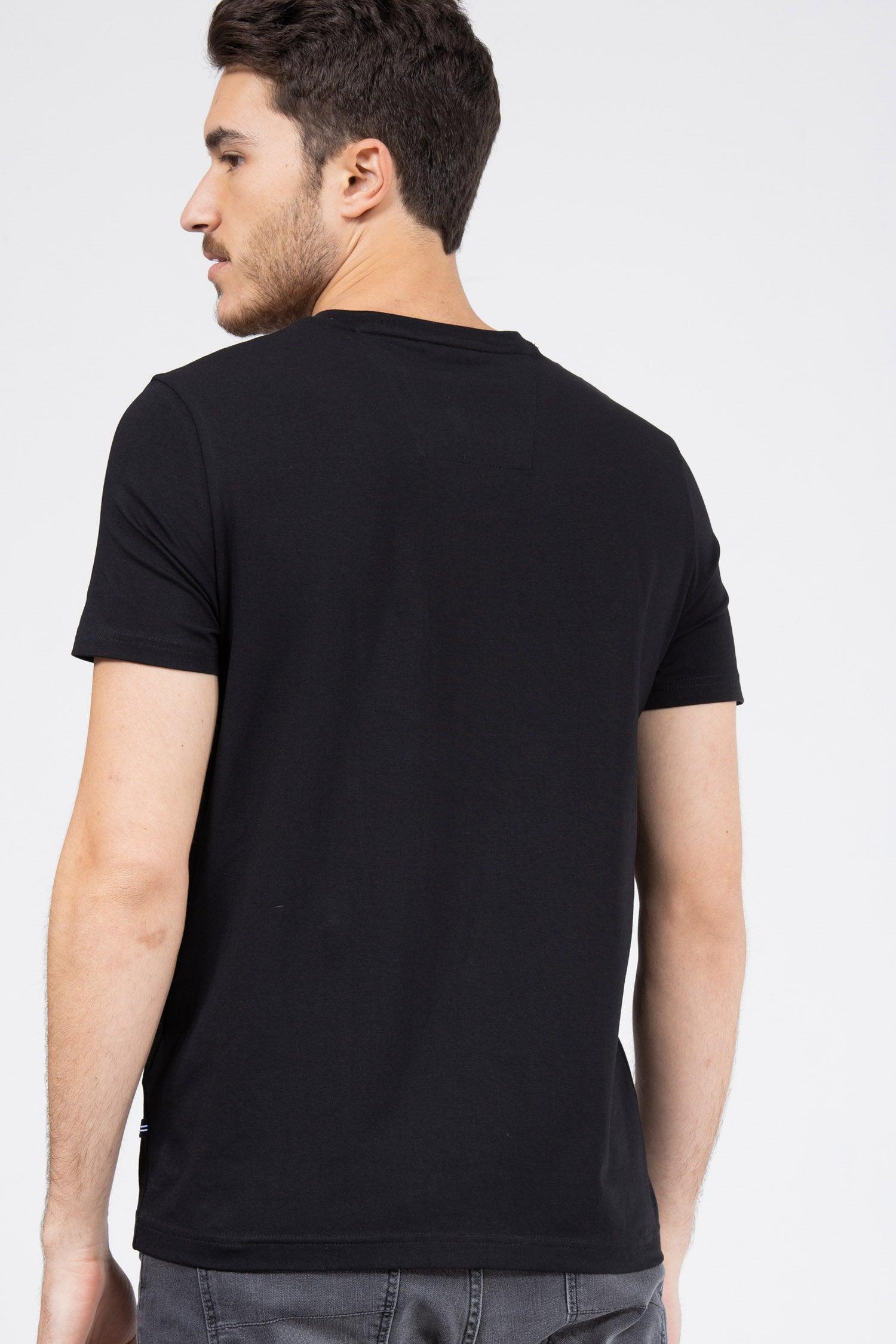 טישירט שחור צווארון V - MASHBIR//365