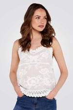 גופיית תחרה בצבע לבן - MASHBIR//365