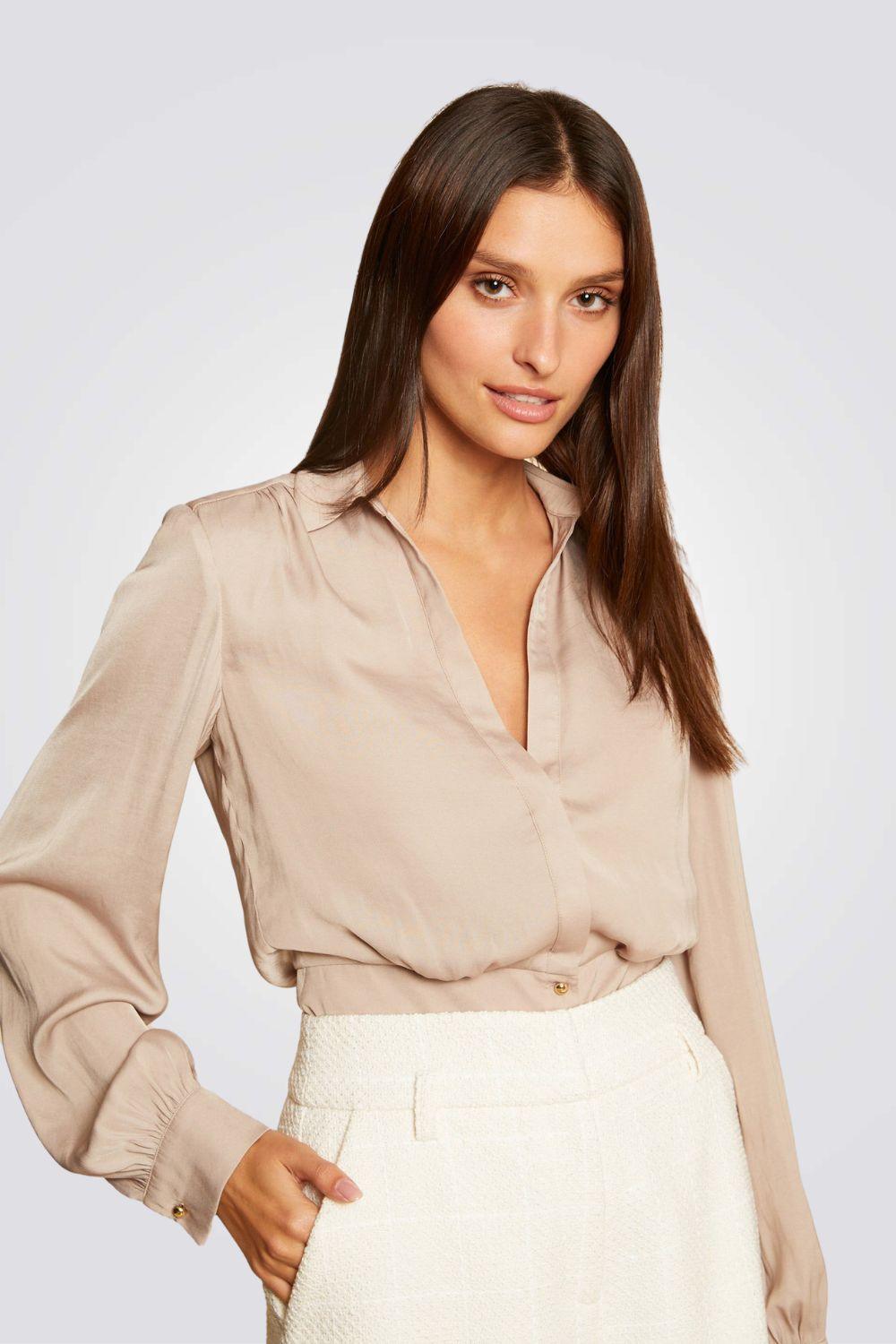 מכופתרת סאטן בצבע בז' - MASHBIR//365