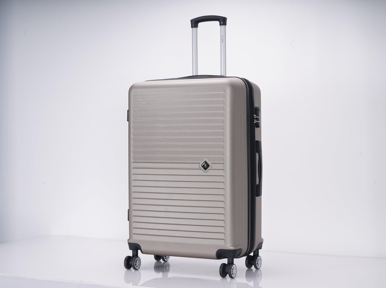 מזוודה קשיחה בינונית 24" דגם 1901 בצבע שמפנייה - MASHBIR//365