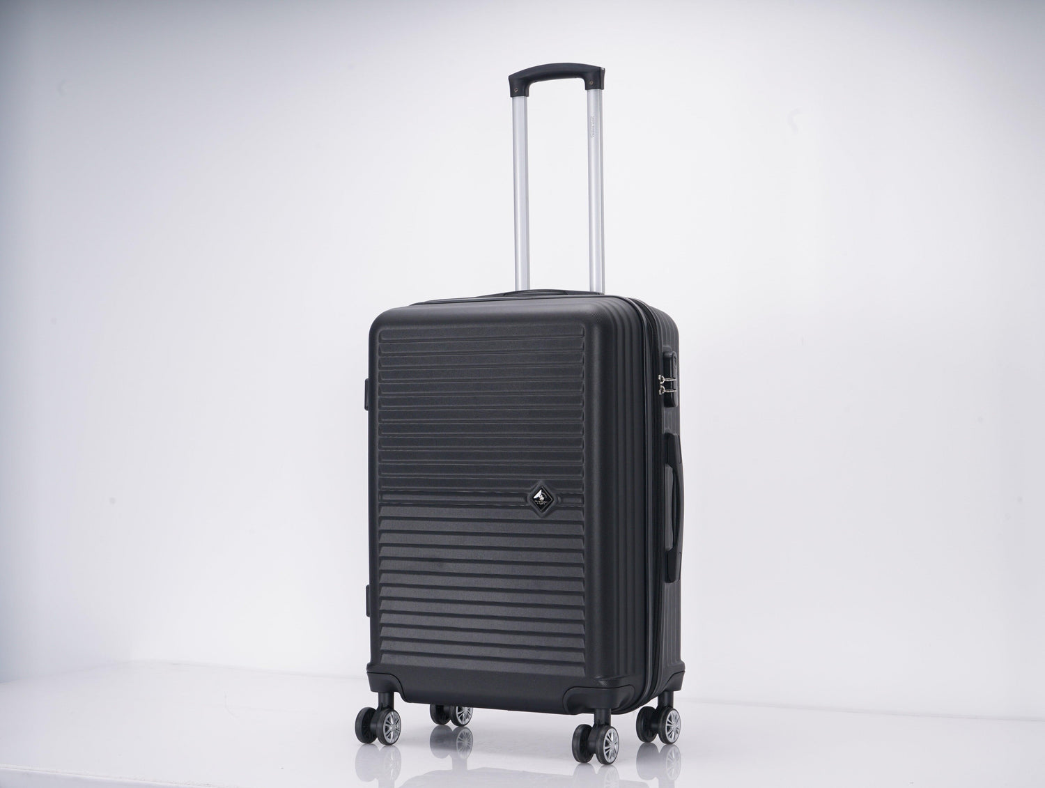 מזוודה קשיחה בינונית 24" דגם 1901 בצבע שחור - MASHBIR//365