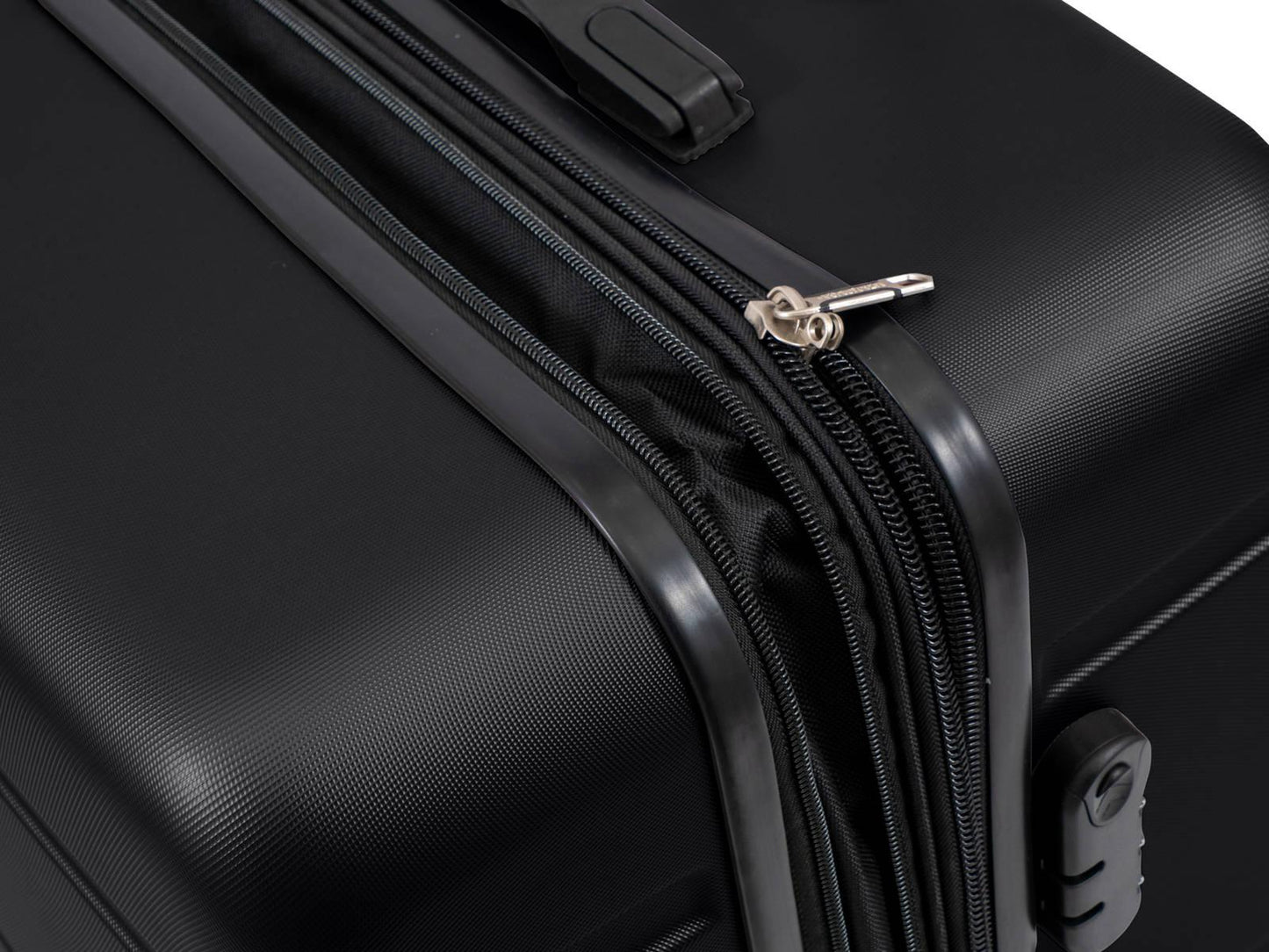 מזוודה קשיחה גדולה 28" דגם 1807 בצבע שחור - MASHBIR//365