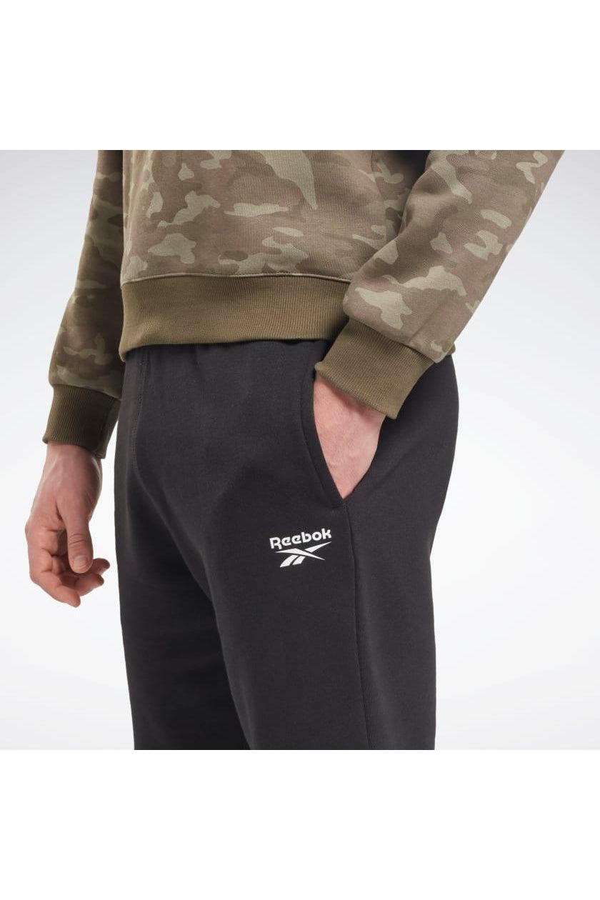 מכנסיים קצרים Identity Fleece בצבע שחור - MASHBIR//365