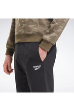 מכנסיים קצרים Identity Fleece בצבע שחור - MASHBIR//365