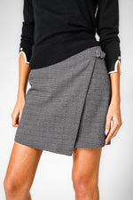 KENNETH COLE - חצאית מיני בצבע אפור - MASHBIR//365