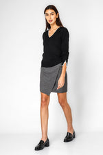 KENNETH COLE - חצאית מיני בצבע אפור - MASHBIR//365