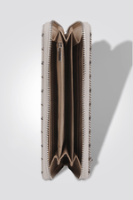 SHAULI - ארנק בצבע לבן דוגמאת פסים - MASHBIR//365