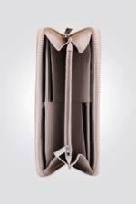 KENNETH COLE - ארנק נשים בצבע אפור עם לוגו כסוף - MASHBIR//365