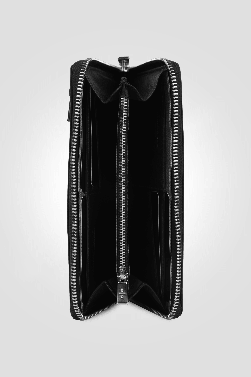 KENNETH COLE - ארנק נשים בצבע שחור עם לוגו כסוף - MASHBIR//365