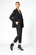 KENNETH COLE - בלייזר פס סיכה בצבע שחור - MASHBIR//365