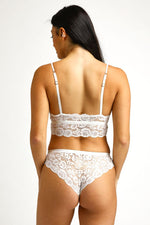 KENNETH COLE - ברלט תחרה עם גומי לוגו לבן - MASHBIR//365