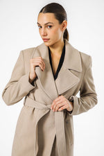 מעיל כאמל אלגנטי עם חגורה | קנת קול