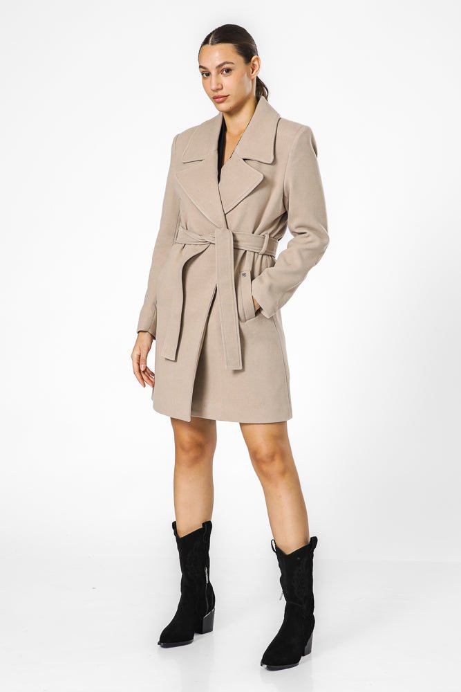 מעיל כאמל אלגנטי עם חגורה | קנת קול
