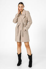 מעיל כאמל אלגנטי עם חגורה | קנת קול