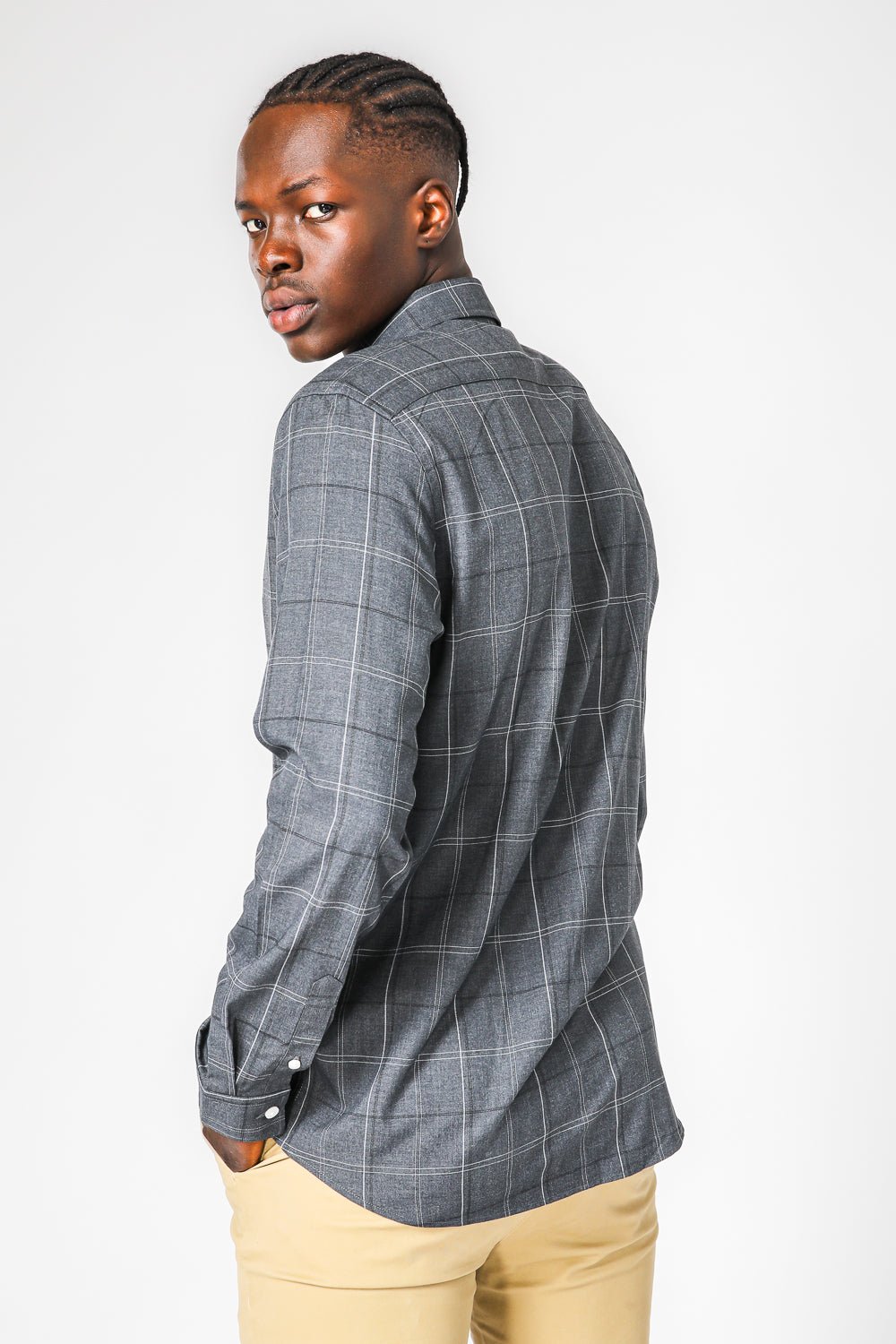 KENNETH COLE - CHARCOAL חולצת במבוק לייקרה משובצת - MASHBIR//365