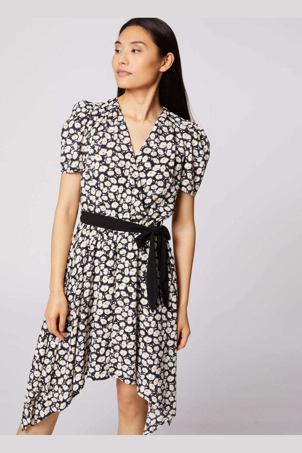 שמלת מעטפת פרחונית