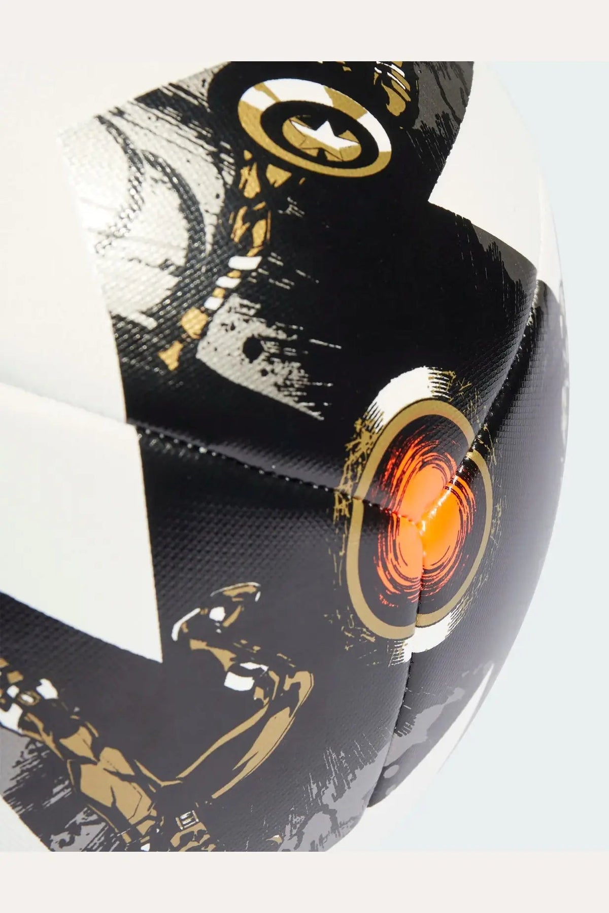 ADIDAS - כדורגל MARVEL בצבע לבן - MASHBIR//365