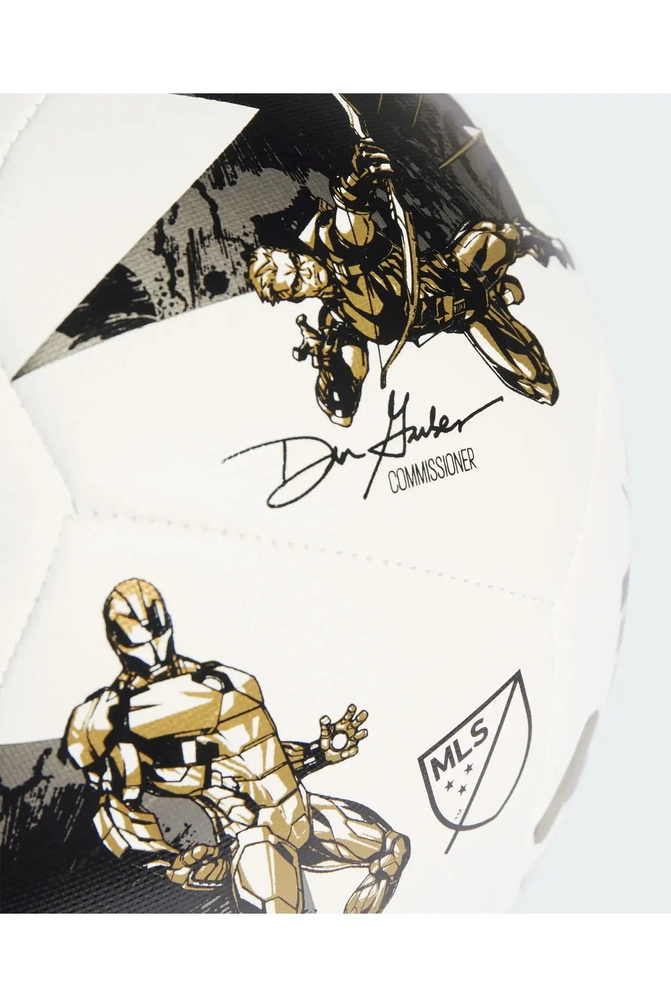 ADIDAS - כדורגל MARVEL בצבע לבן - MASHBIR//365