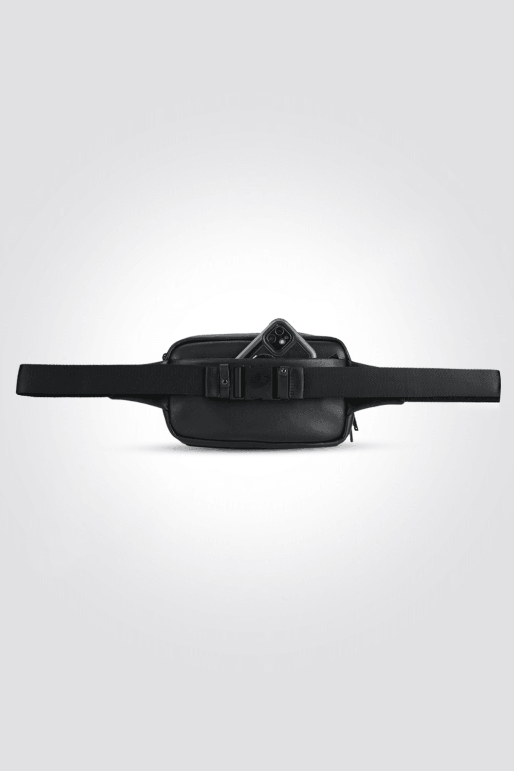 KENNETH COLE - פאוץ' עור לגבר בצבע שחור - MASHBIR//365