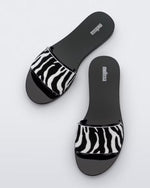 MELISSA - כפכפי סלייד Savage שחור לבן - MASHBIR//365