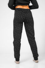 BONITA DE MAS - פיג'מה סנופי זוהר פליז בשחור - MASHBIR//365