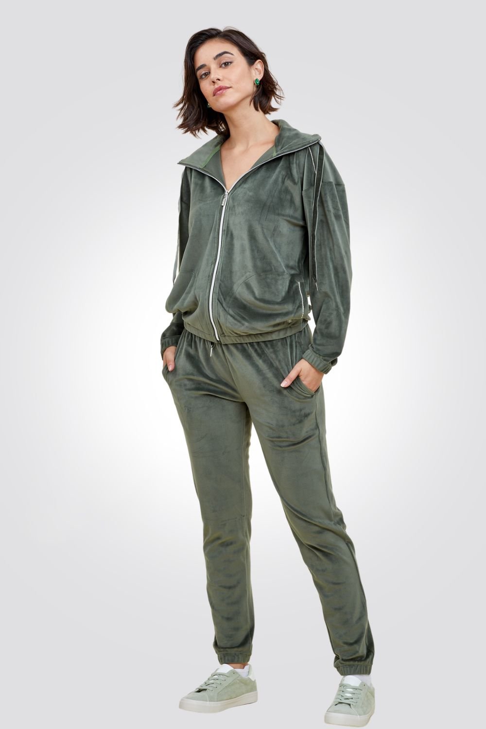 TEHABAD - פיג'מת קטיפה בצבע ירוק - MASHBIR//365