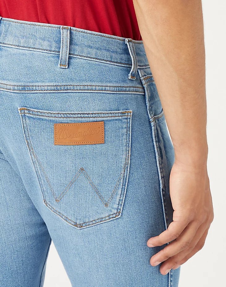 WRANGLER - ג'ינס BRYSON בצבע כחול בהיר - MASHBIR//365