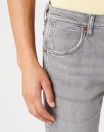 WRANGLER - ג'ינס GREENSBORO אפור - MASHBIR//365