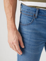 WRANGLER - ג'ינס GREENSBORO בצבע כחול - MASHBIR//365