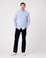 WRANGLER - ג'ינס GREENSBORO LOW STRETCH בצבע נייבי - MASHBIR//365