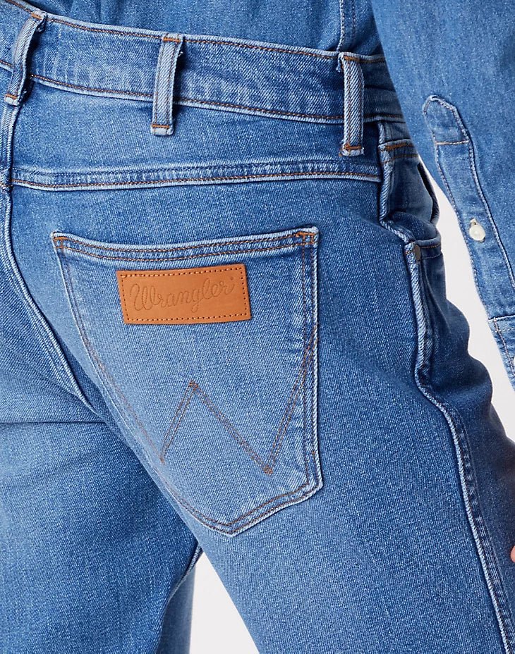 WRANGLER - ג'ינס GREENSBORO סטרץ' בצבע כחול - MASHBIR//365