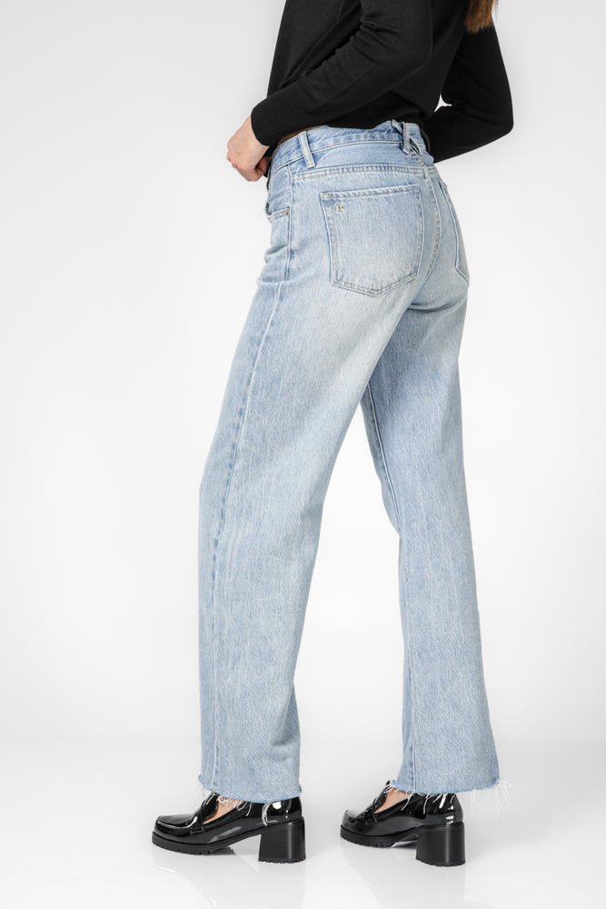 KENNETH COLE - ג'ינס ישר לנשים בצבע כחול בהיר - MASHBIR//365