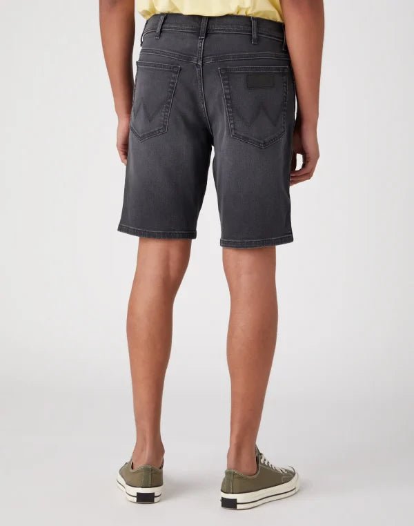 WRANGLER - ג'ינס קצר TEXAS בצבע אפור - MASHBIR//365