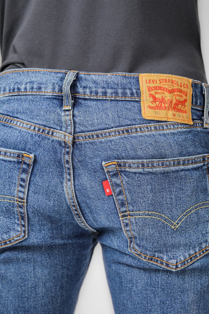 LEVI'S - ג'ינס לגברים DARK INDIGO בצבע כחול בהיר - MASHBIR//365