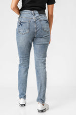 KENNETH COLE - ג'ינס סקיני LIGHT WASH אפור כחול - MASHBIR//365