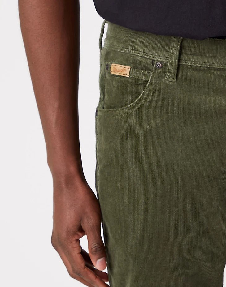 WRANGLER - ג'ינס TEXAS SLIM בצבע חאקי - MASHBIR//365