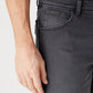 WRANGLER - ג'ינס TEXAS SLIM בצבע שחור משופשף - MASHBIR//365 - 5