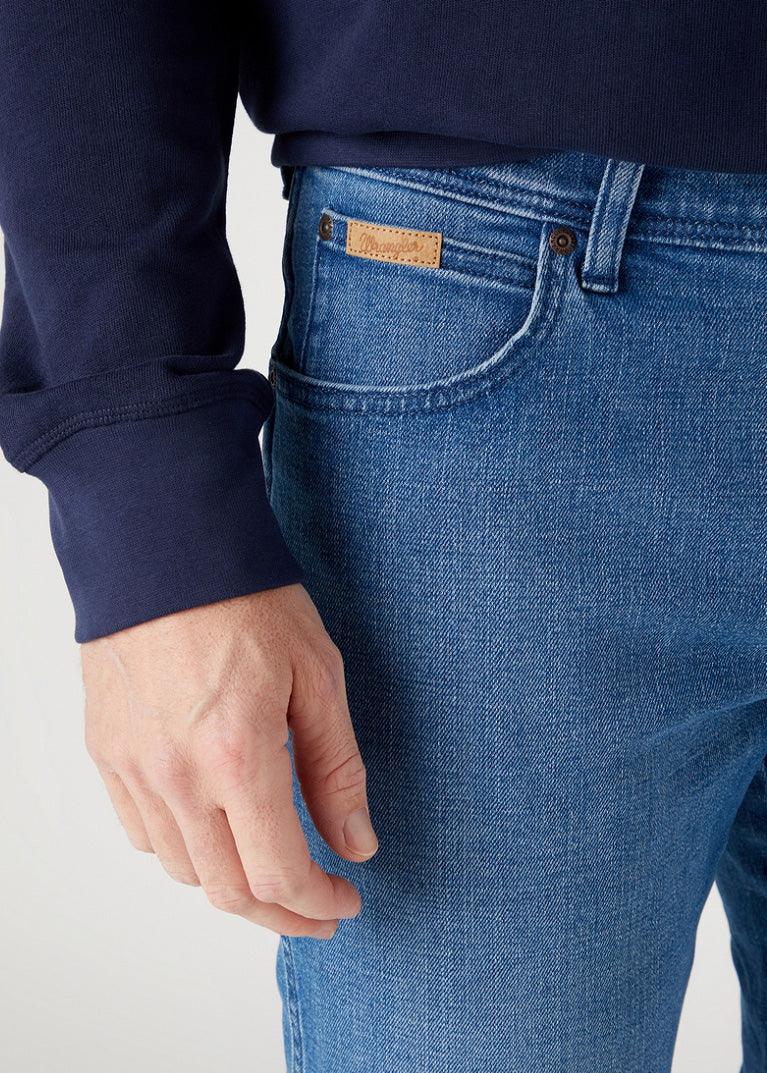 WRANGLER - ג'ינס TEXAS SLIM בצבע כחול - MASHBIR//365