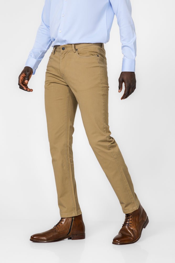 KENNETH COLE - ג'ינס כותנה לייקרה בצבע כאמל - MASHBIR//365