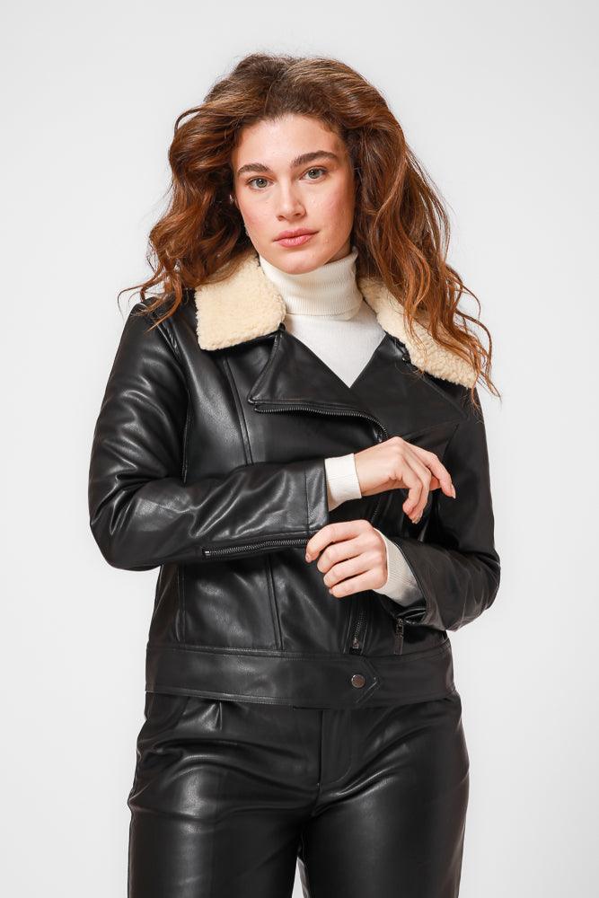 KENNETH COLE - ג'קט בייקר שחור עם פרווה בצבע בז - MASHBIR//365