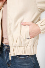 KENNETH COLE - ג'קט בומבר בצבע STONE - MASHBIR//365