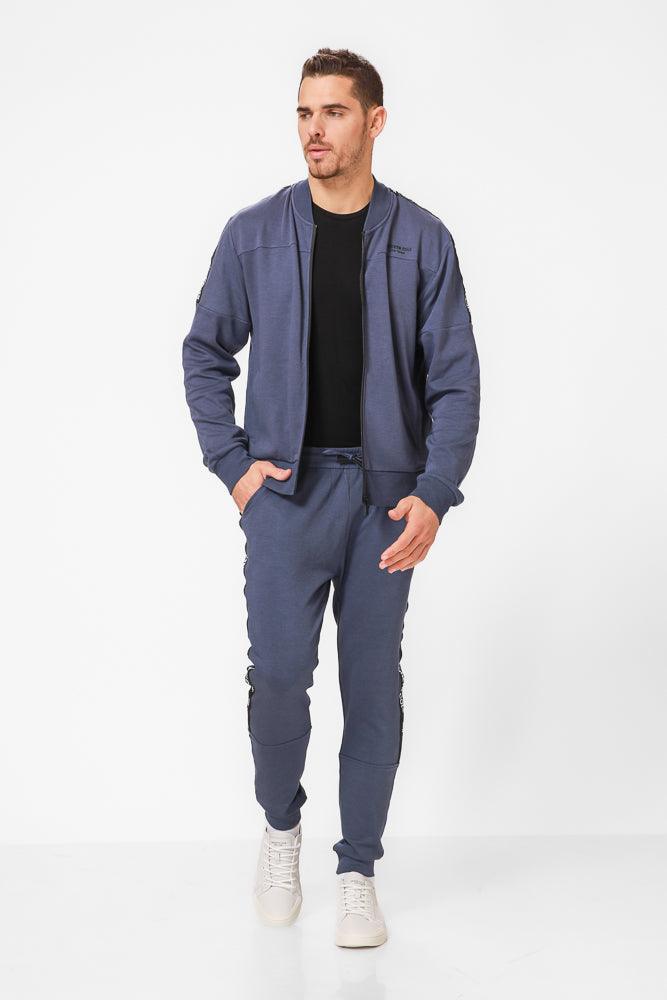 KENNETH COLE - ג'קט דנים שחור עם כיתוב לוגו בכתף - MASHBIR//365