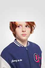 OKAIDI - ג'קט ילדים בסגנון קולג' כחול עם שרוולים לבנים - MASHBIR//365